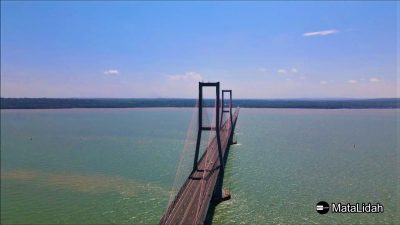 Sensasi Melintasi JEMBATAN SURAMADU, Jembatan Terpanjang di Indonesia