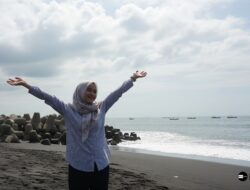 PANTAI GLAGAH INDAH: Serunya Menikmati Laut Sambil Melihat Pesawat Landing