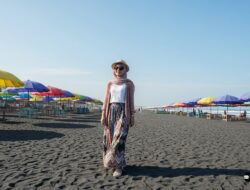 PANTAI PARANGTRITIS: Pantai Paling Populer dan Legend di Yogyakarta