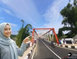 JEMBATAN MERAH PUTIH Magelang: Ikon Baru Magelang yang Menawan