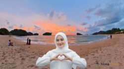 Pantai Watu Karung Pacitan