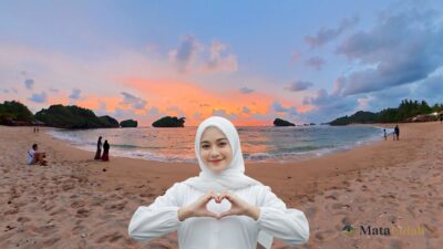 Pantai Watu Karung Pacitan